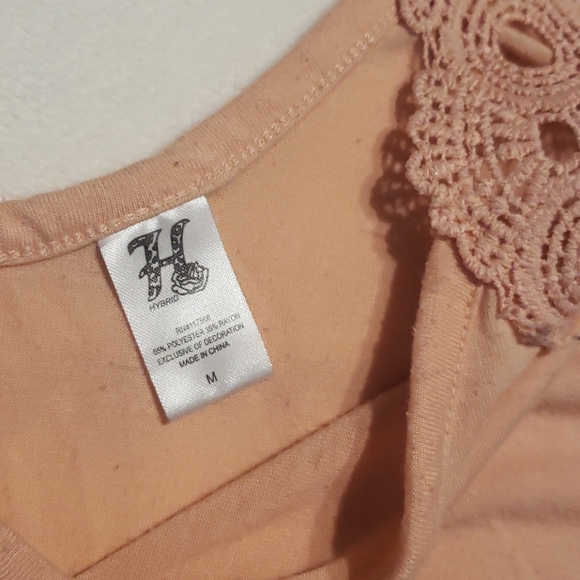 Graphic Flowy Tank - Picture 2 of 2